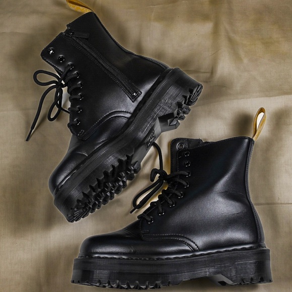 Dr. Martens Black Leather Lace-Up Lug Boots with Side Zip - V Jadon II Mono - Picture 6 of 9